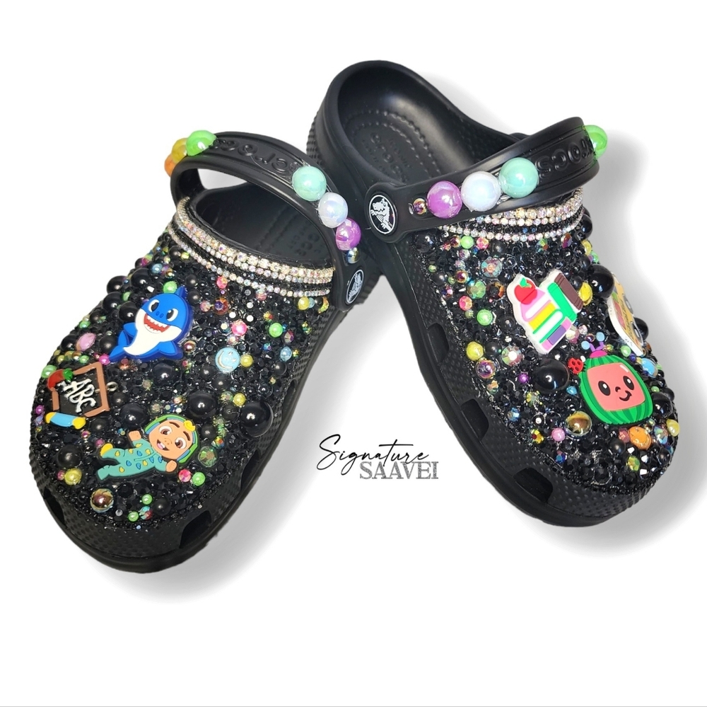BRAND NEW Signature 'CocoMelon' Crocs (Kid's Size 11C)
